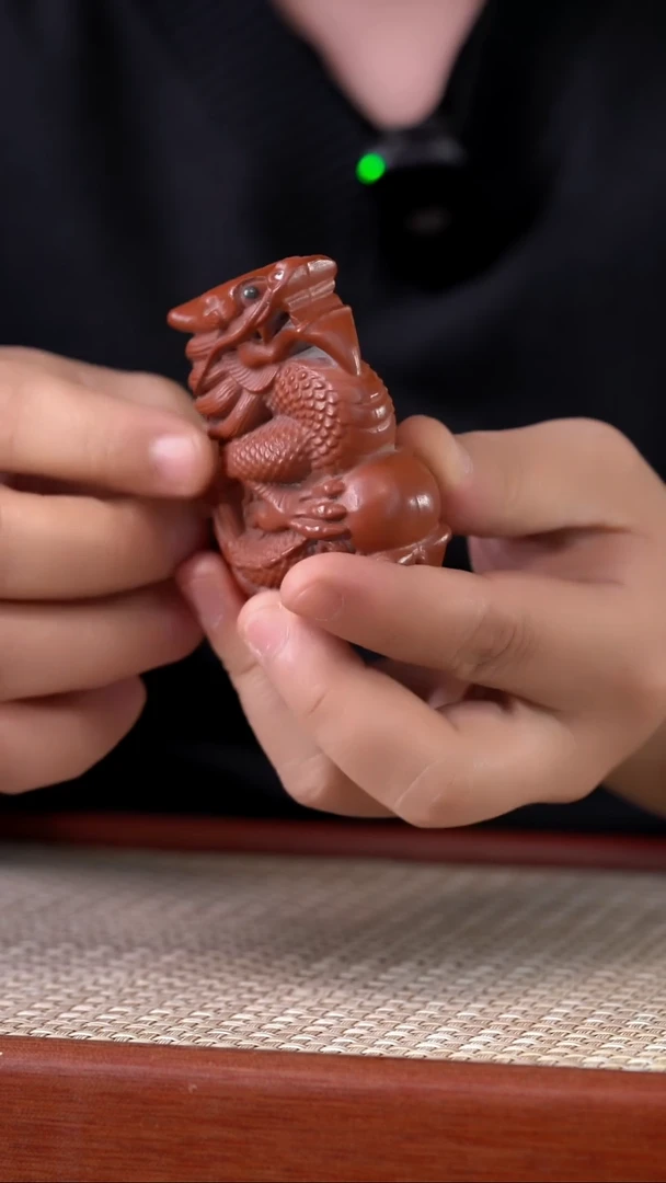 茶杯紫砂龙摆件