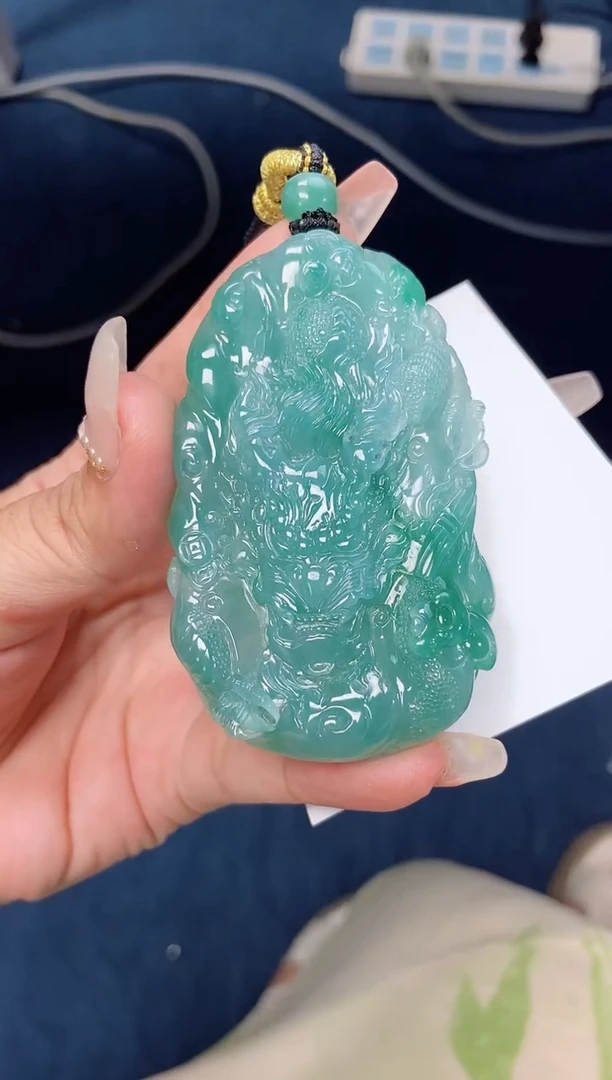 颈饰未镶嵌翡翠王*文缅甸天然翡翠