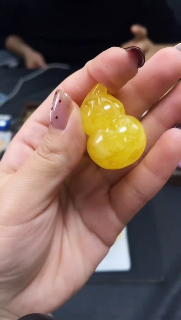 蜜蜡颈饰未镶嵌吊坠