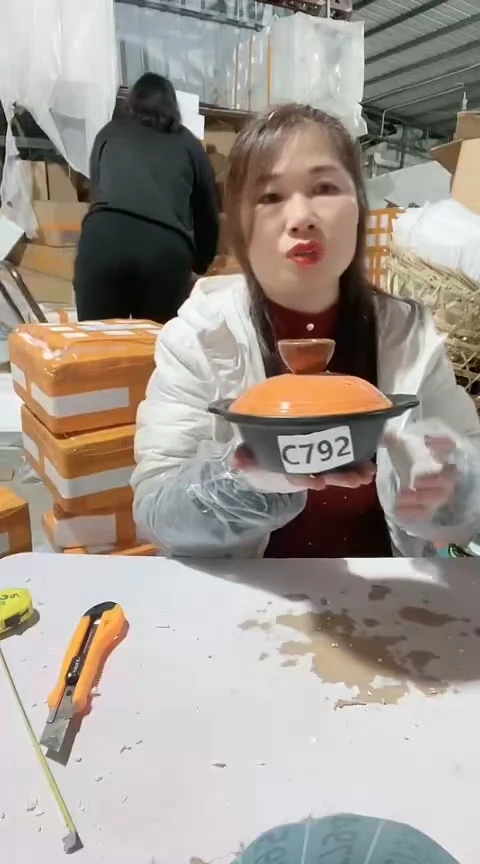 【闪购商品】c792瑕疵黑色迷你锅，，