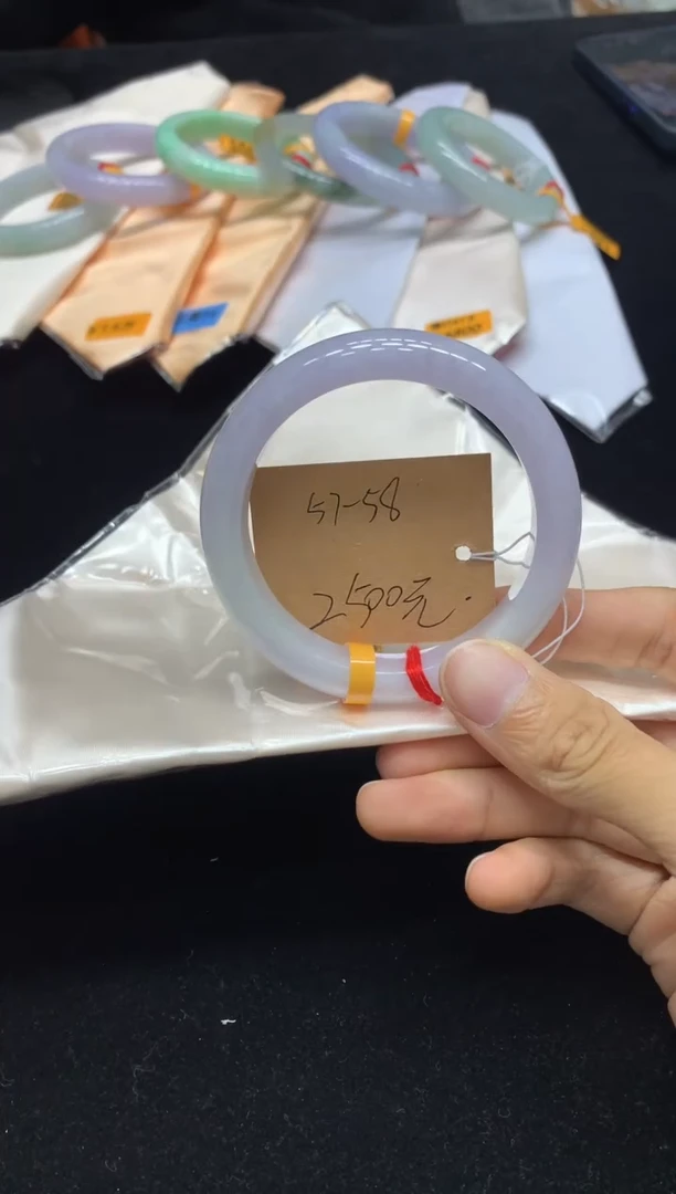 未镶嵌手镯翡翠（48小时鉴赏期）