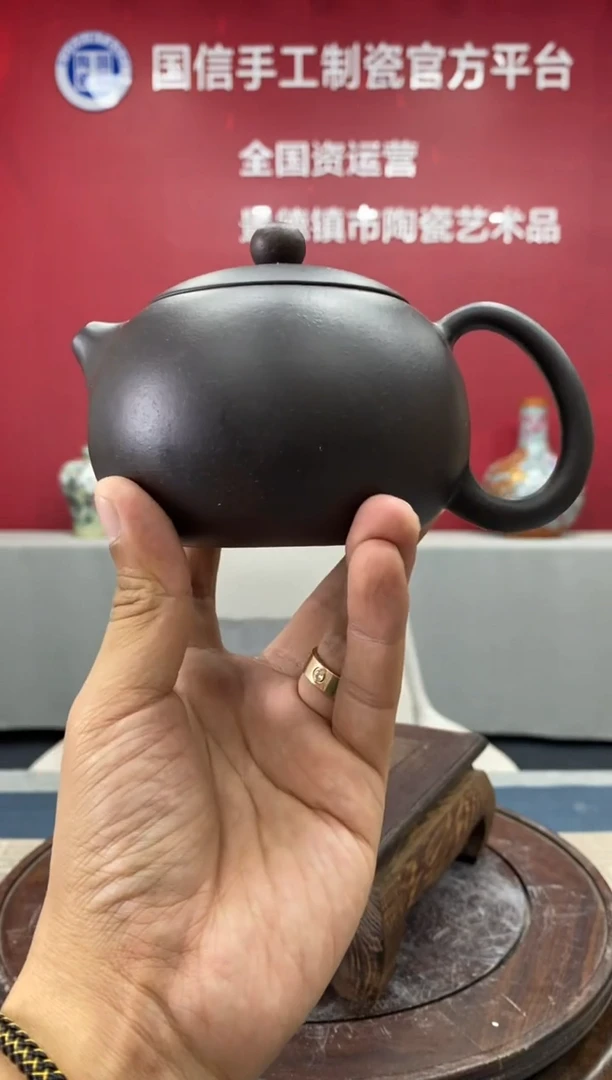 摆件b702景德镇瓷器一件