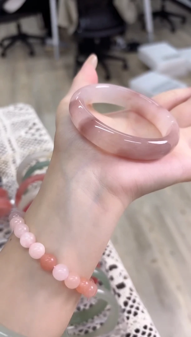 未镶嵌手镯石英质玉253-58T