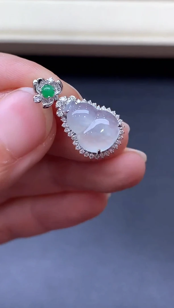 颈饰18K金镶嵌翡翠472-中国好珍宝