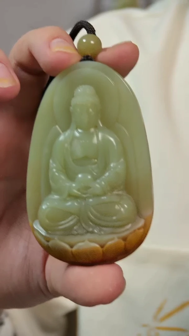 和田玉未镶嵌颈饰阿弥陀佛