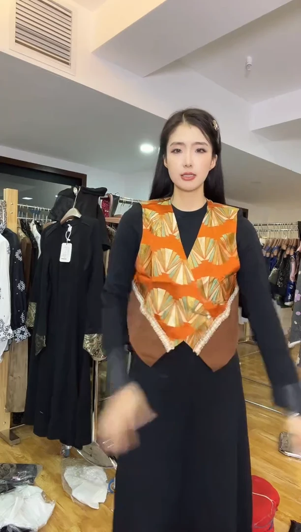 XL码     120-130斤  马甲