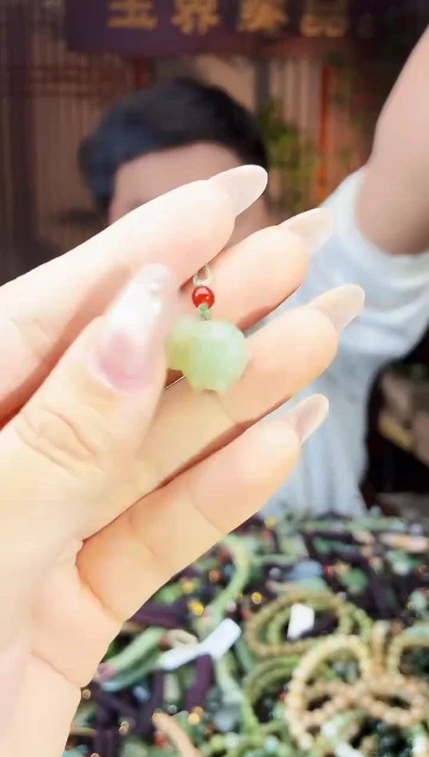 颈饰未镶嵌和田玉多样性发货拍一发一