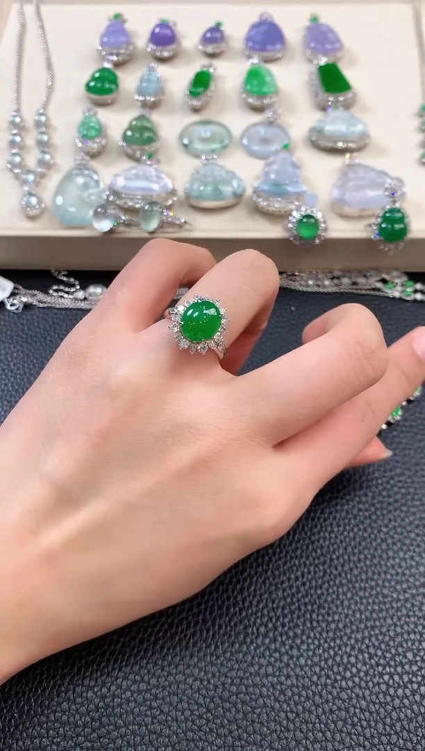 【闪购商品】翡翠戒指18K金镶嵌b142