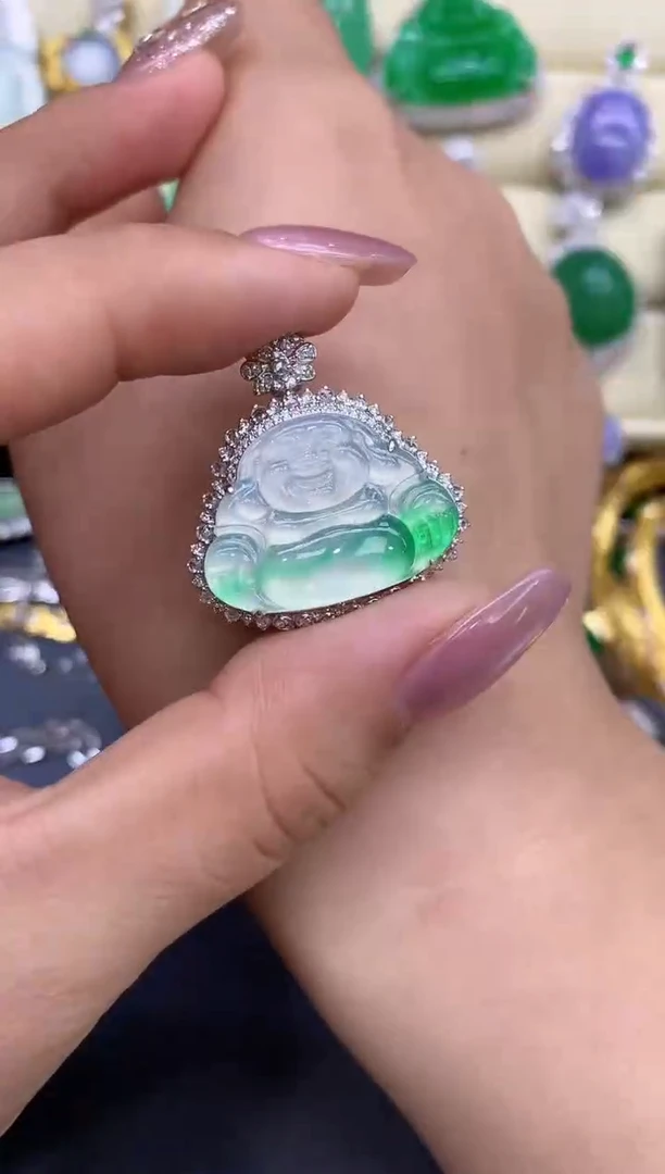 颈饰18K金镶嵌翡翠442-中国好珍宝