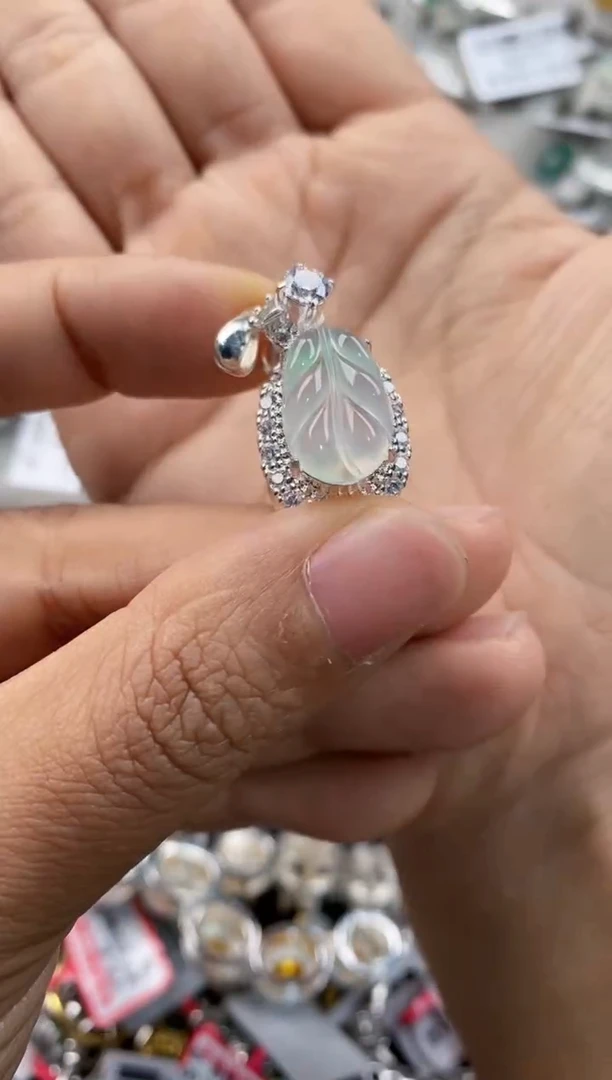 未镶嵌戒指翡翠333    4