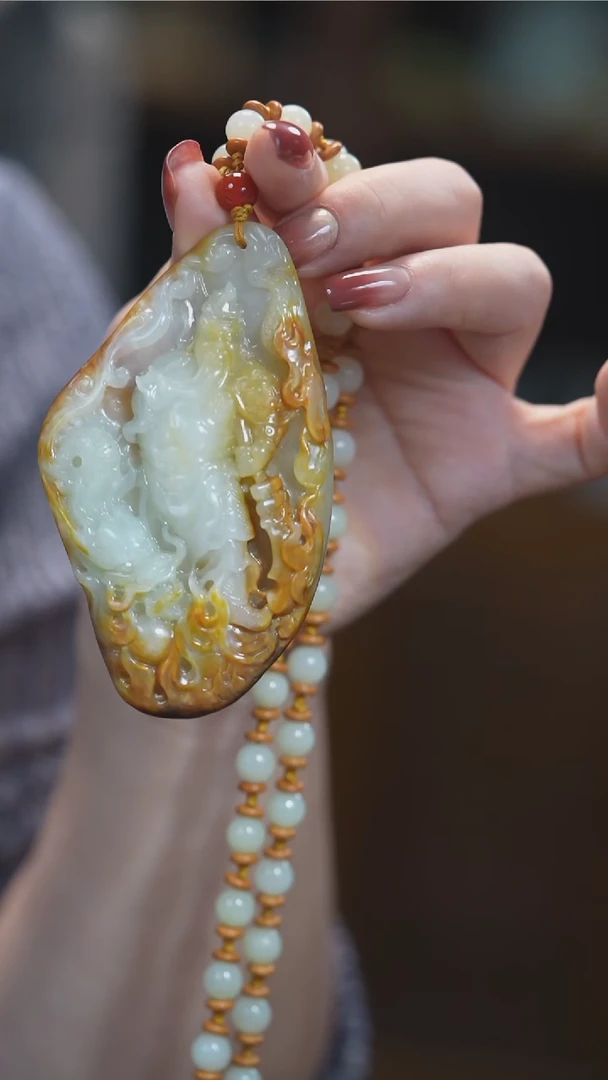 颈饰未镶嵌和田玉关公