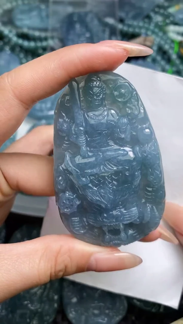 【闪购商品】翡翠颈饰未镶嵌          