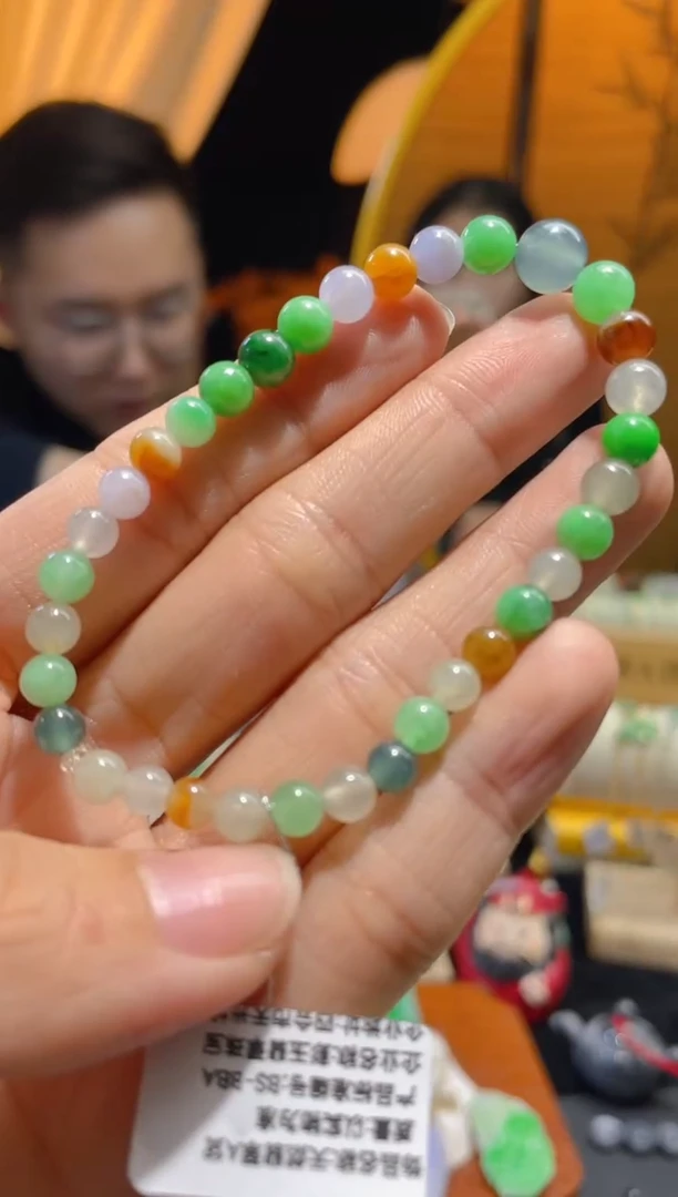 【闪购商品】翡翠颈饰未镶嵌假一赔三
