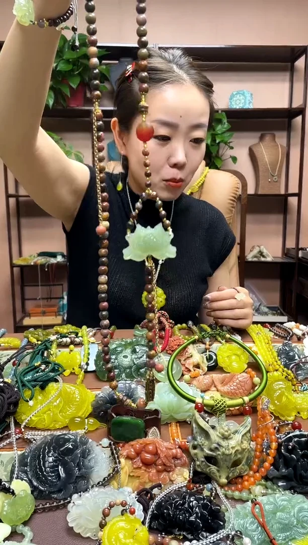 未镶嵌岫玉吊坠·3