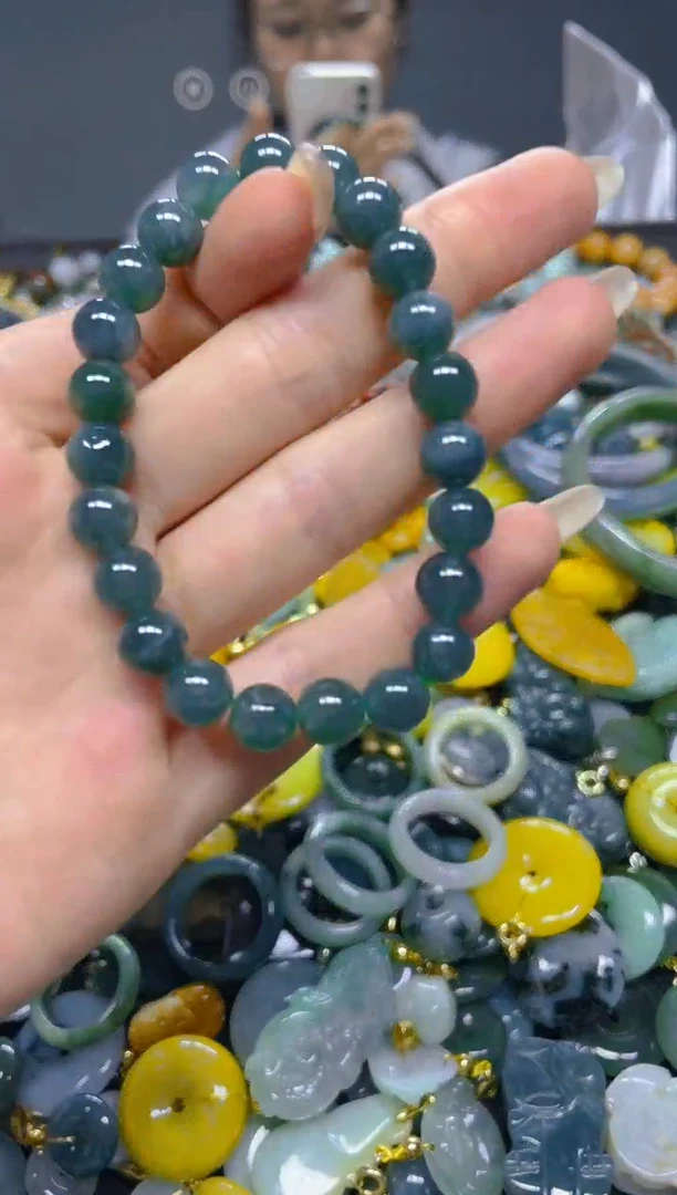 颈饰未镶嵌翡翠8MM/ K /翡翠A货，一件也是批发价