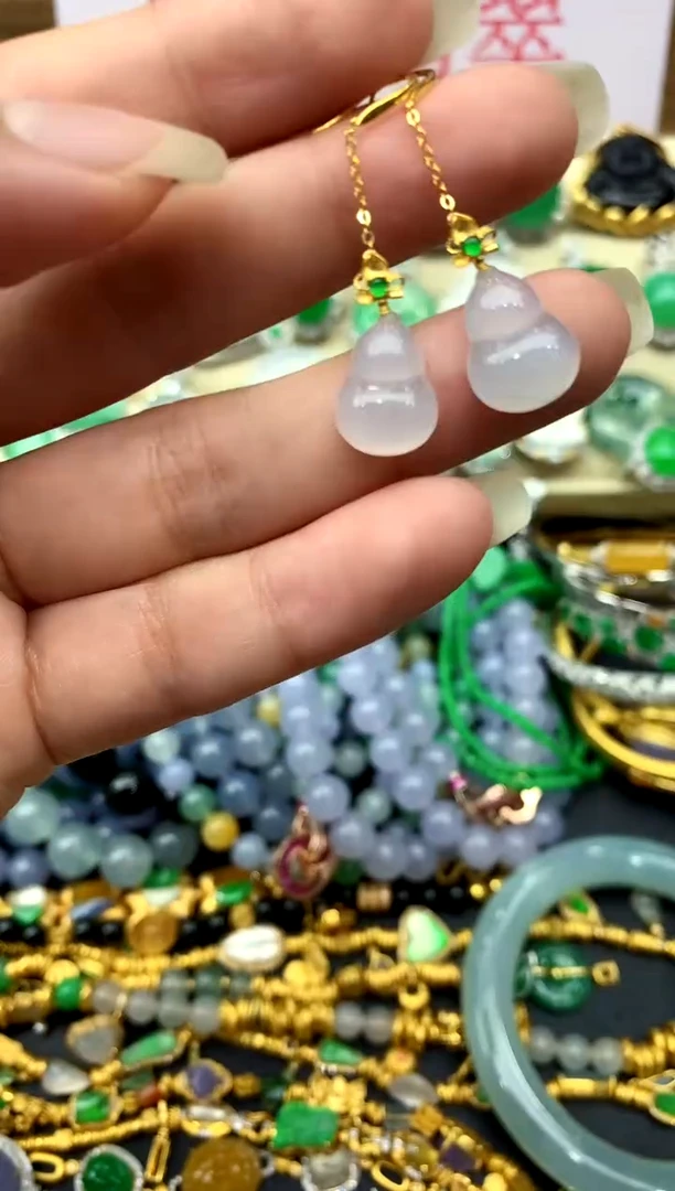 18K金镶嵌翡翠耳饰92-中国好珍宝