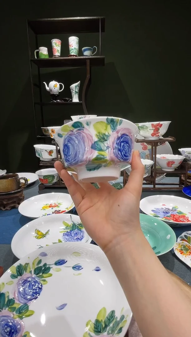 其他景德镇高温釉下彩4.75英寸紫玫瑰花