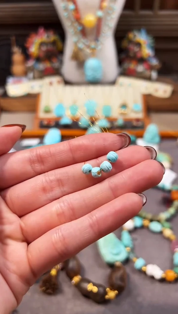 未镶嵌绿松石配饰羽毛珠