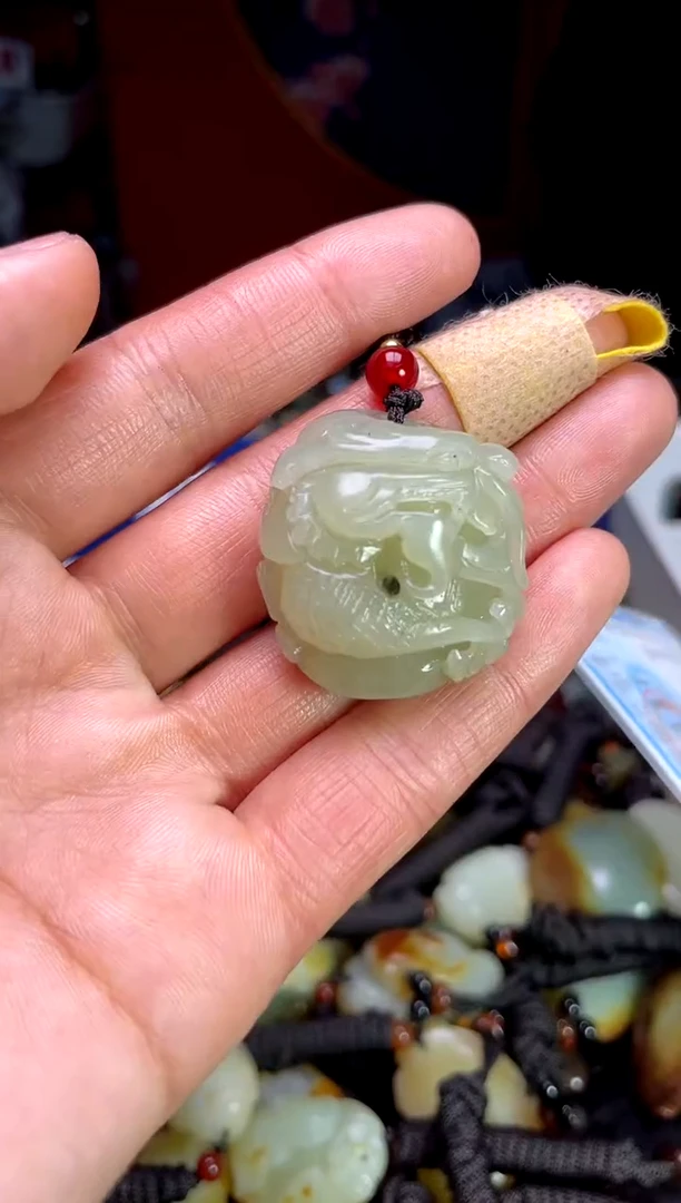 【闪购商品】和田玉颈饰未镶嵌1