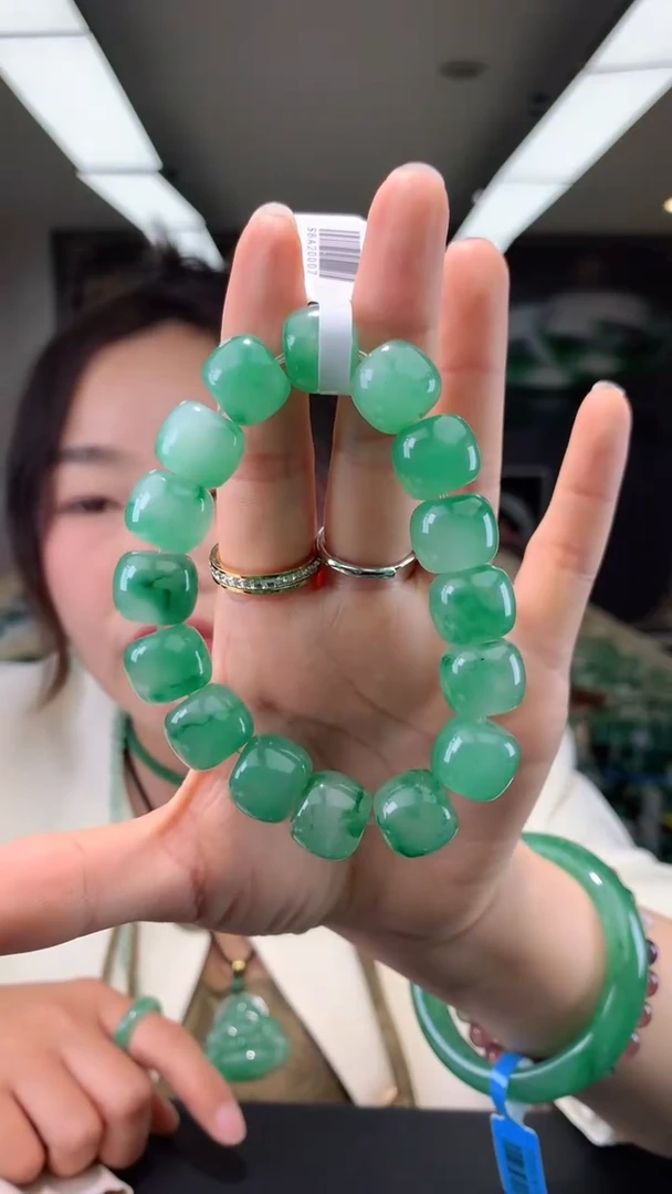 【闪购商品】石英质玉珠宝奇石未镶嵌手串