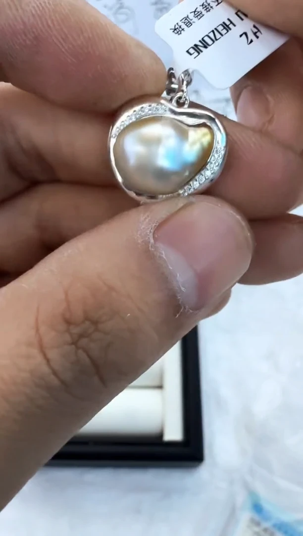 【闪购商品】海水珍珠颈饰银S925镶嵌吊坠