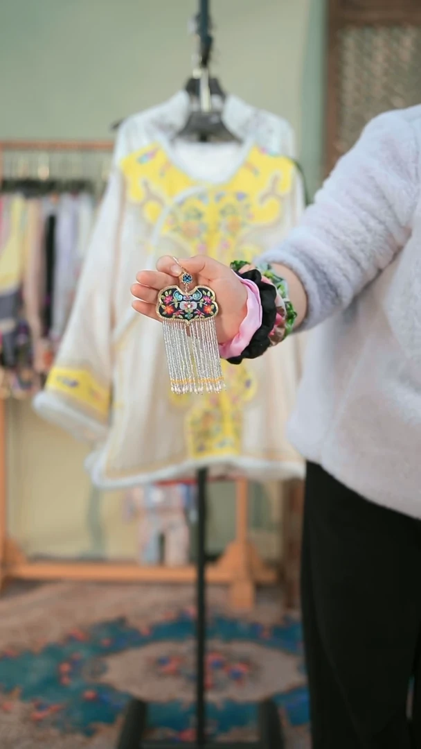 【闪购商品】刺绣苏绣金色押襟