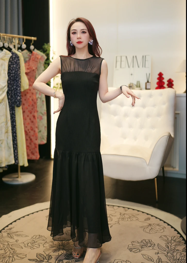 C401 摩登出场 夏季新款显瘦气质长款修身无袖连衣裙