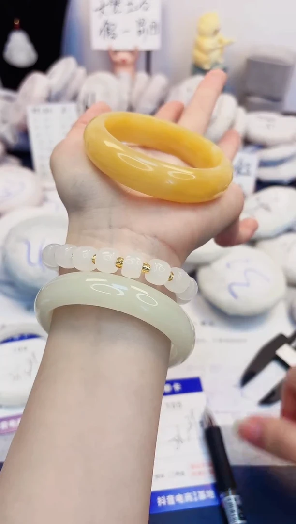 【闪购商品】石英质玉手镯未镶嵌105-财气镯-圈口56