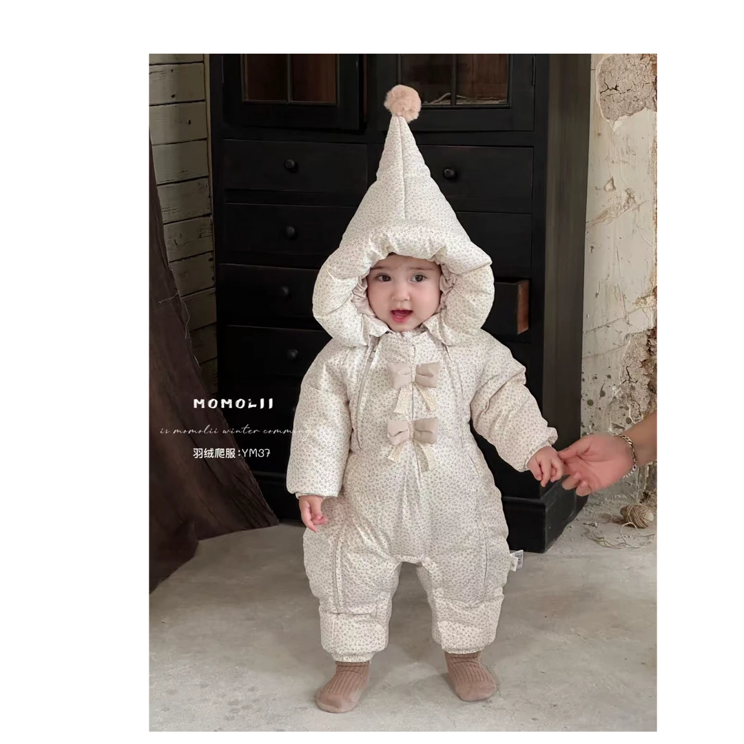 冬季新款加厚保暖羽绒服小众婴儿时尚设计爬服连体衣