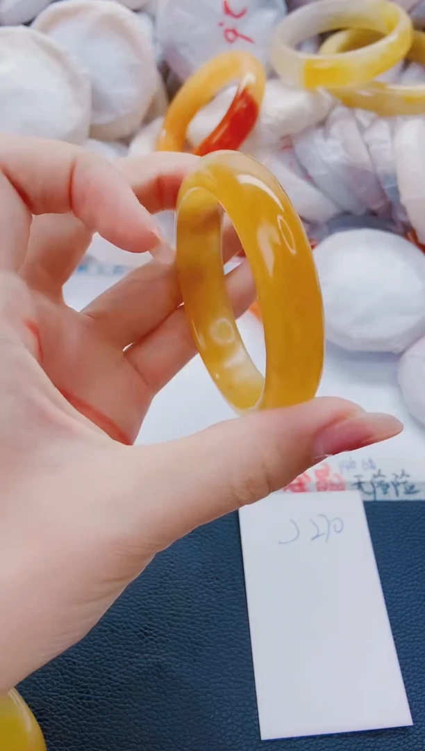 石英质玉手镯未镶嵌J270-53-54