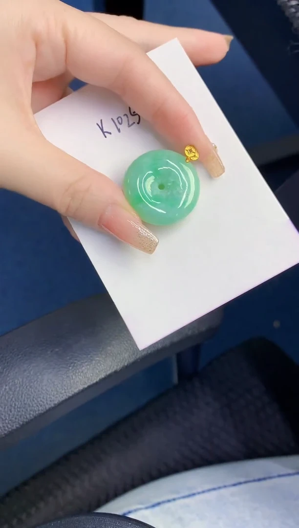 颈饰未镶嵌翡翠缅甸天然翡翠A货