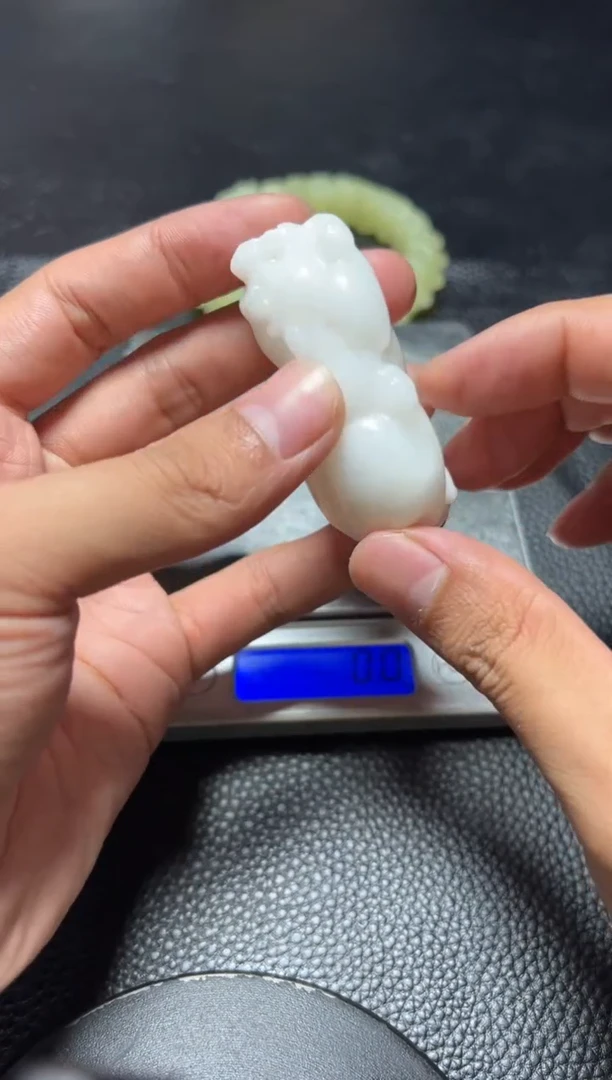 未镶嵌和田玉珠宝半成品90