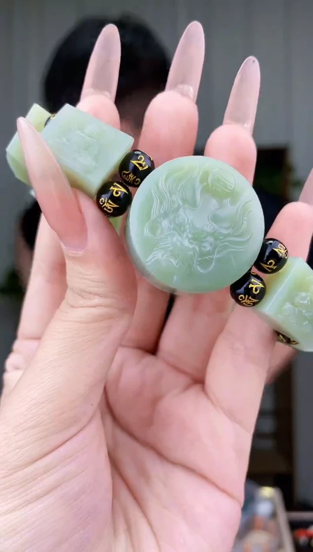 和田玉未镶嵌挂件拍一发一，多样性发货！