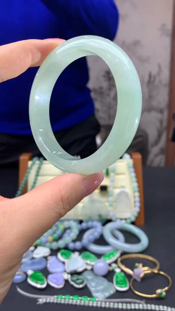 【闪购商品】翡翠手镯未镶嵌35-天然翡翠