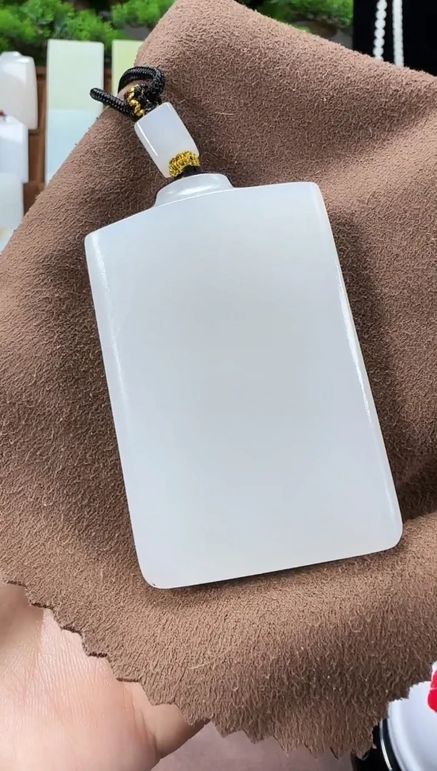 吊坠(赠链)未镶嵌和田玉HL78无事牌多样性发货发其一