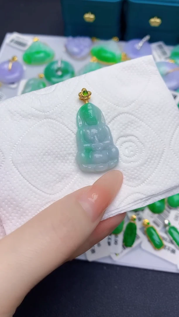 颈饰未镶嵌翡翠缅甸天然翡翠A货
