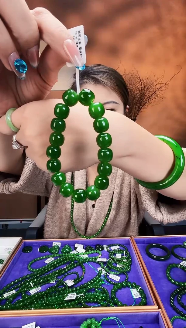 未镶嵌手串和田玉卡12碧玉老型手串