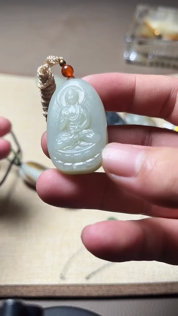 和田玉未镶嵌颈饰琴颈饰