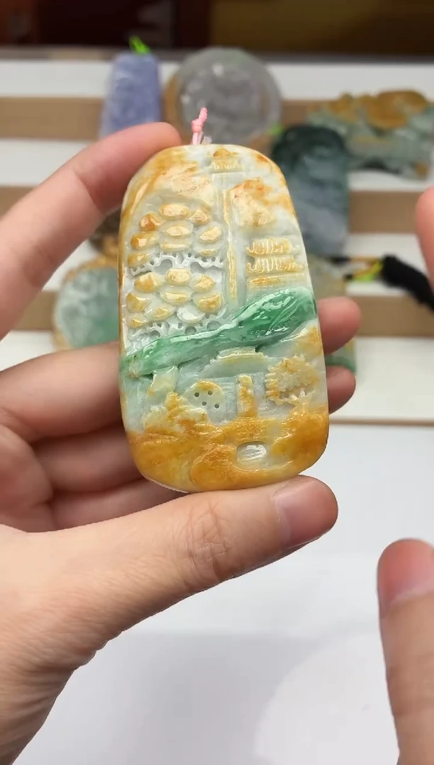 颈饰未镶嵌翡翠牌子