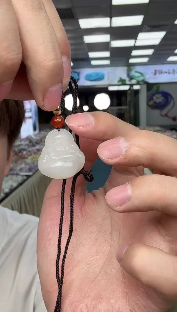 吊坠(赠链)未镶嵌和田玉08-和田玉烟紫佛公