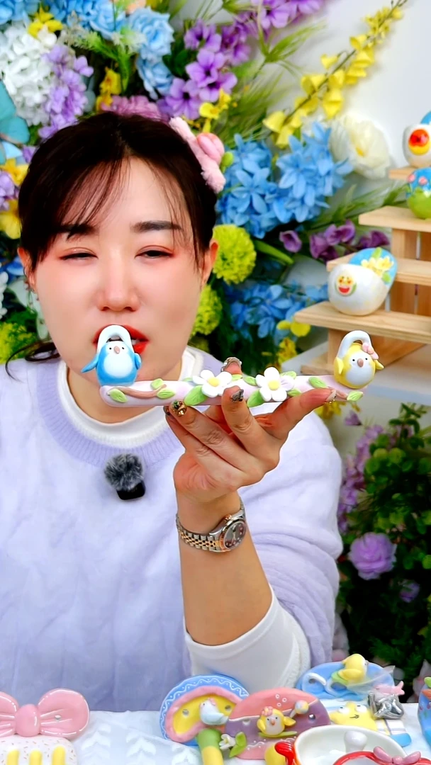 桃花秋千蓝和尚黄和尚