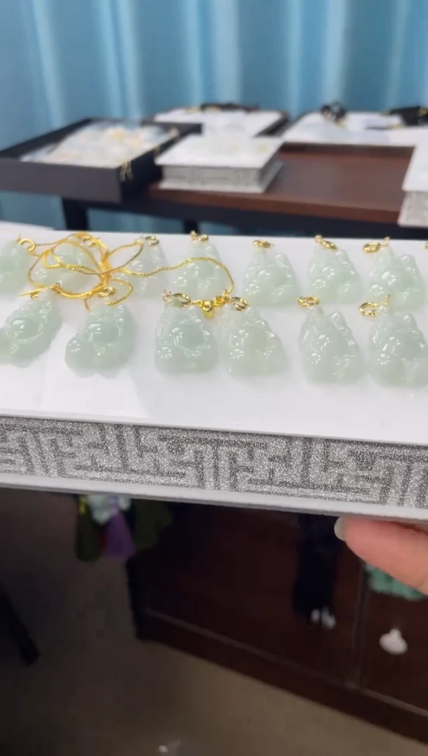 翡翠未镶嵌吊坠(不含链)mini布袋佛 多样性发其一