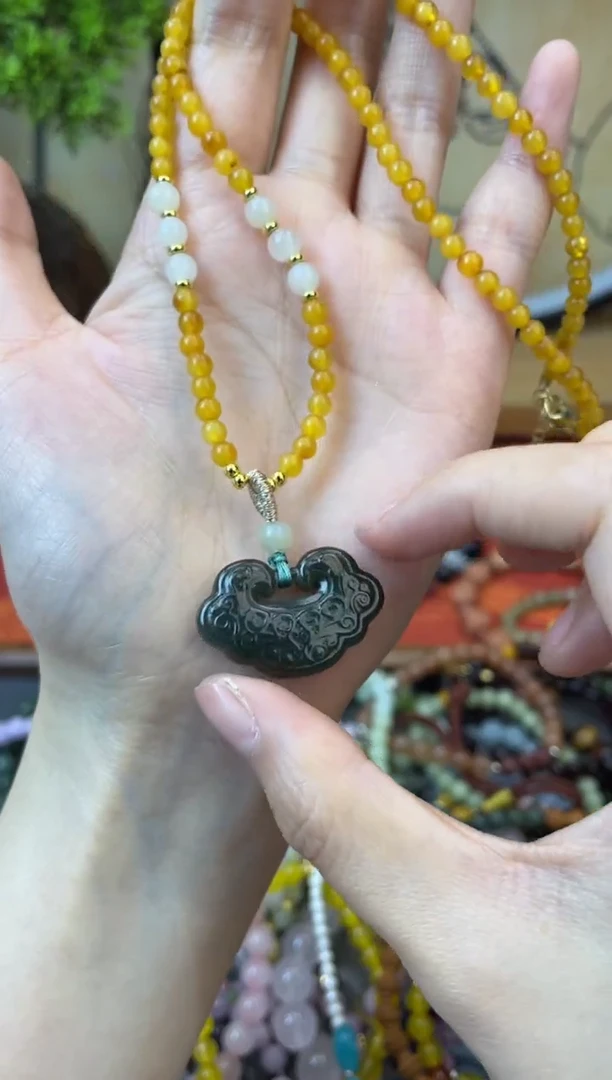 【闪购商品】蜜蜡颈饰未镶嵌334手串