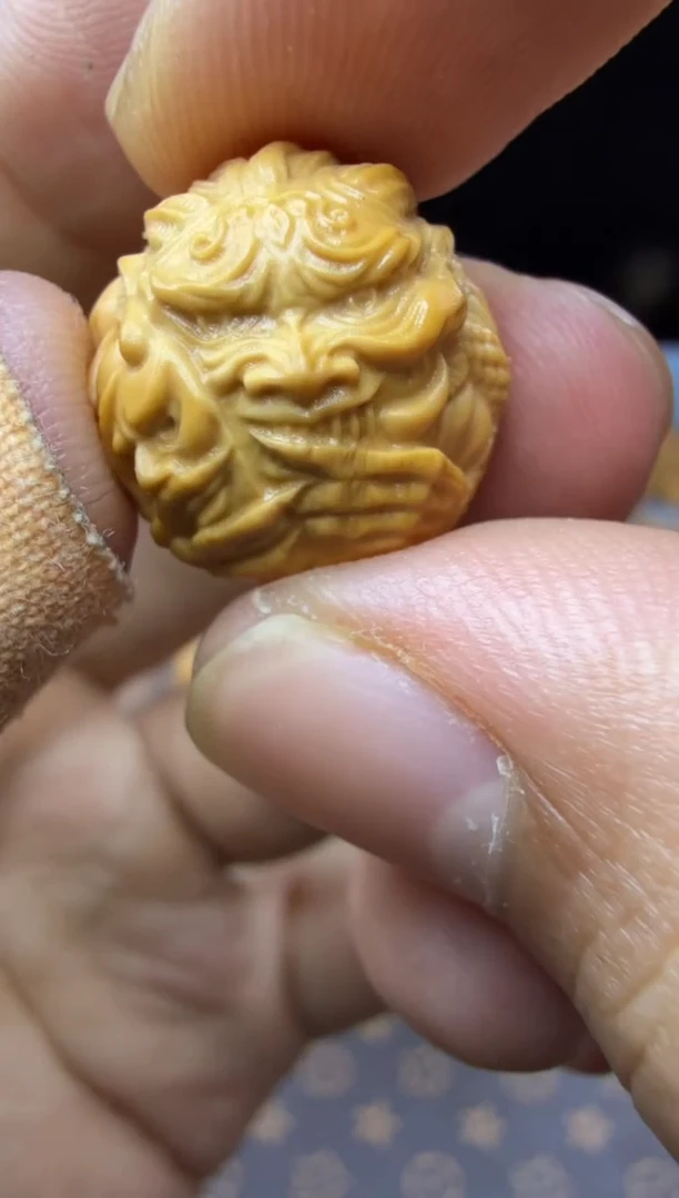 吊坠猴头核桃般诺