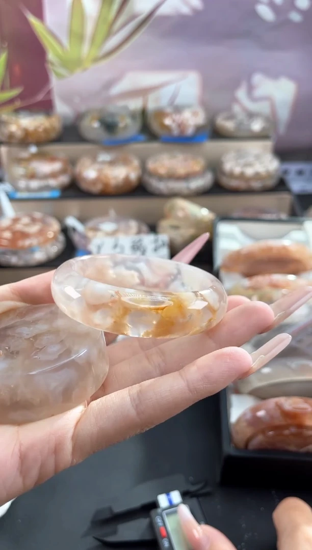 未镶嵌手镯石英质玉51