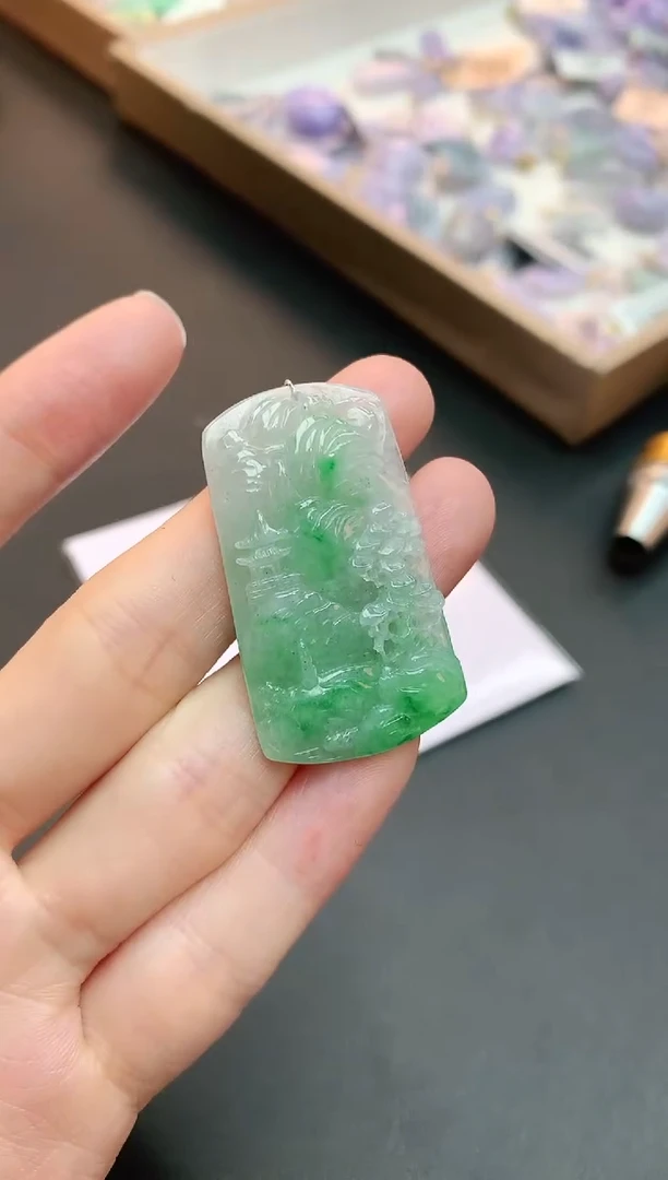 【闪购商品】翡翠颈饰未镶嵌赠礼盒证书 小君