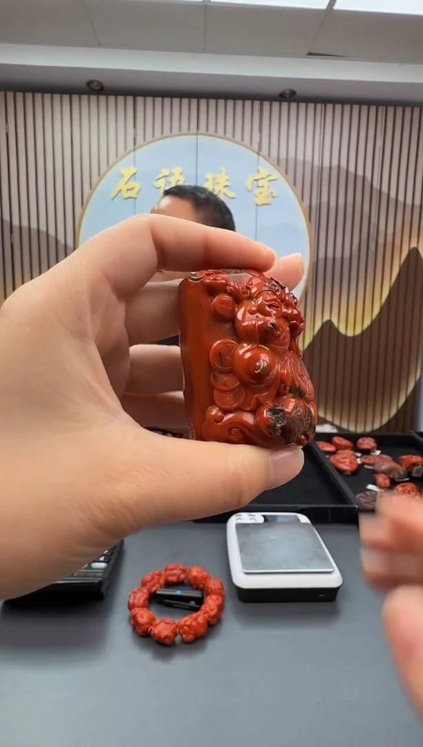 未镶嵌雕刻南红玛瑙122ZB0917产品一个