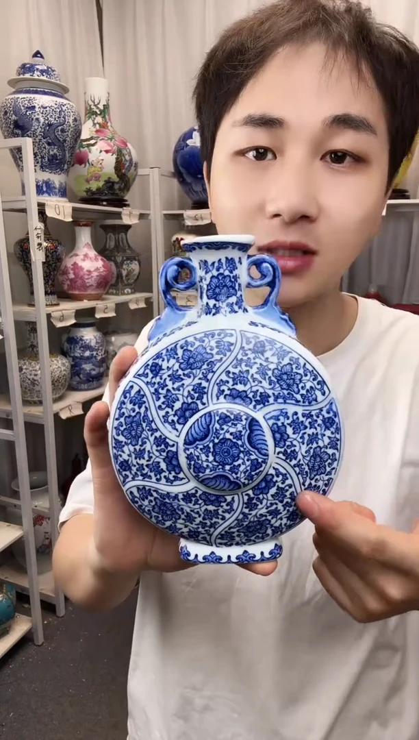摆件景德镇青花抱月福利