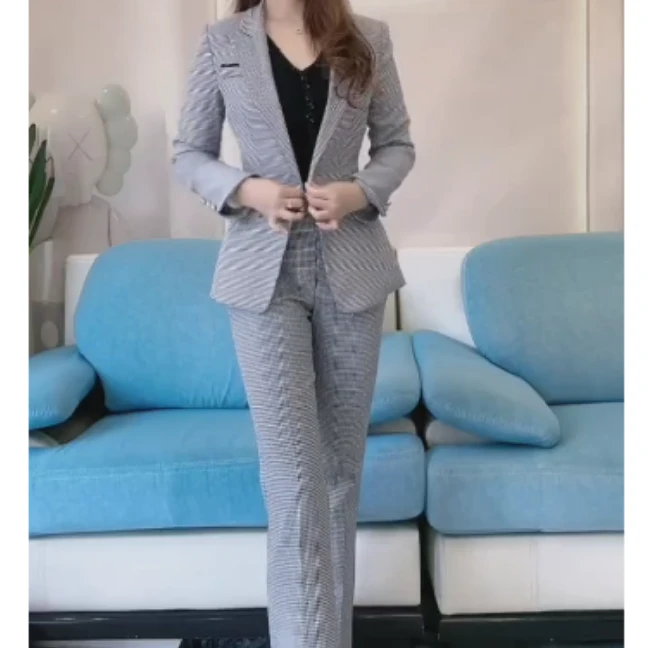 2025春季新款网红同款洋气减龄气质韩版爆款外套裤子两件套知足OA