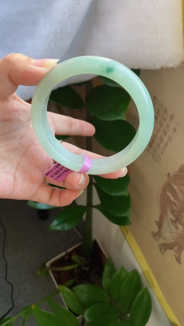 【闪购商品】翡翠手镯未镶嵌（十星强推）冰透胶晴绿14号